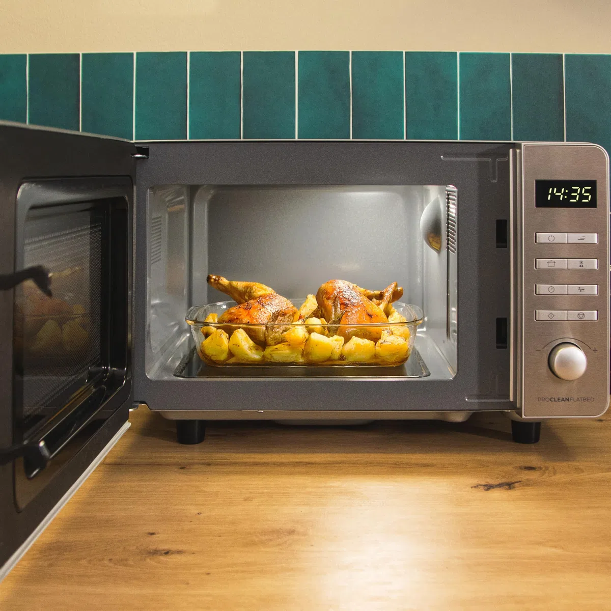 Cecotec Micro-ondes Proclean 5010 Flatbed Inox. Capacité 20L, 700W, 5 niveaux, gril halogène de 800W, 8 programmes automatiques, écran LED et technologie 3DWave pour une cuisson optimale