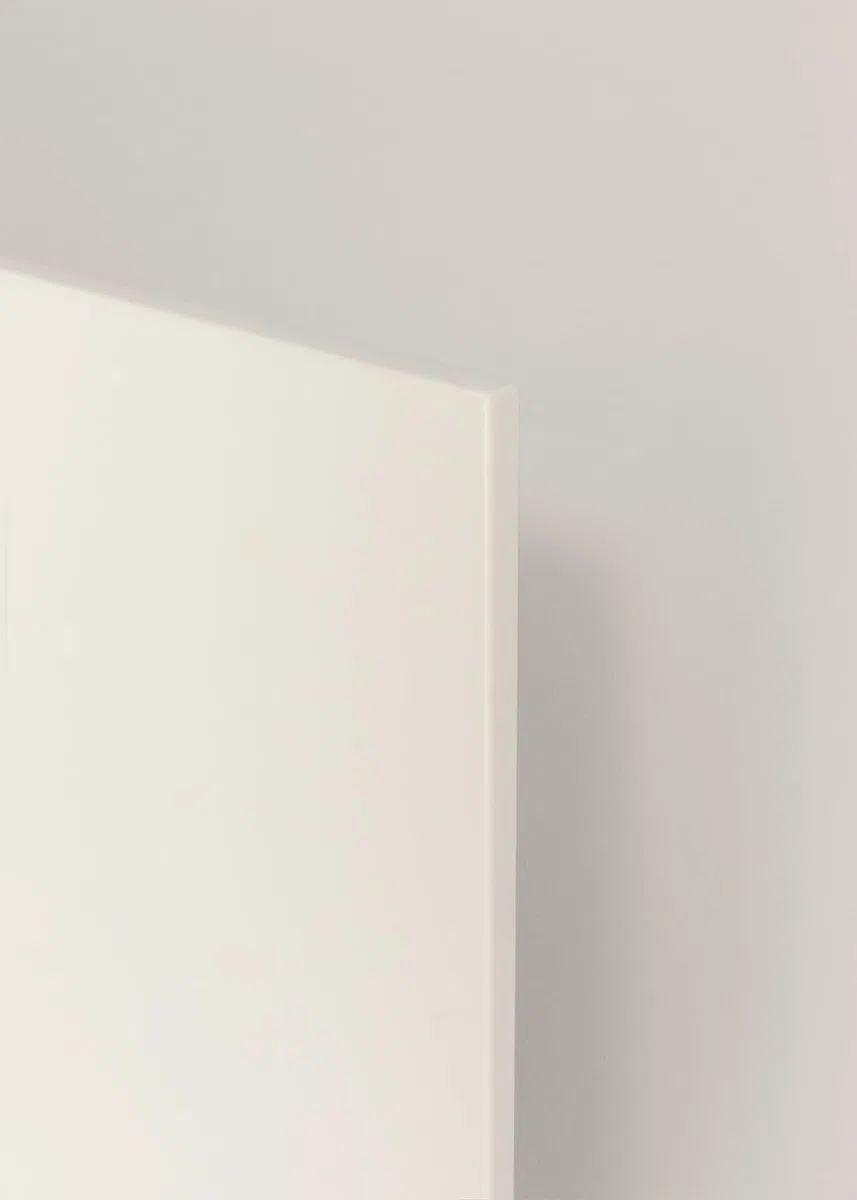 CREATE/WARM MINIMAL IR/Chauffage infrarouge mural avec WiFi blanc cassé/Pour des pièces allant jusqu'à 10m², contrôle via l'application, protection IP24, finition miroir, 520W