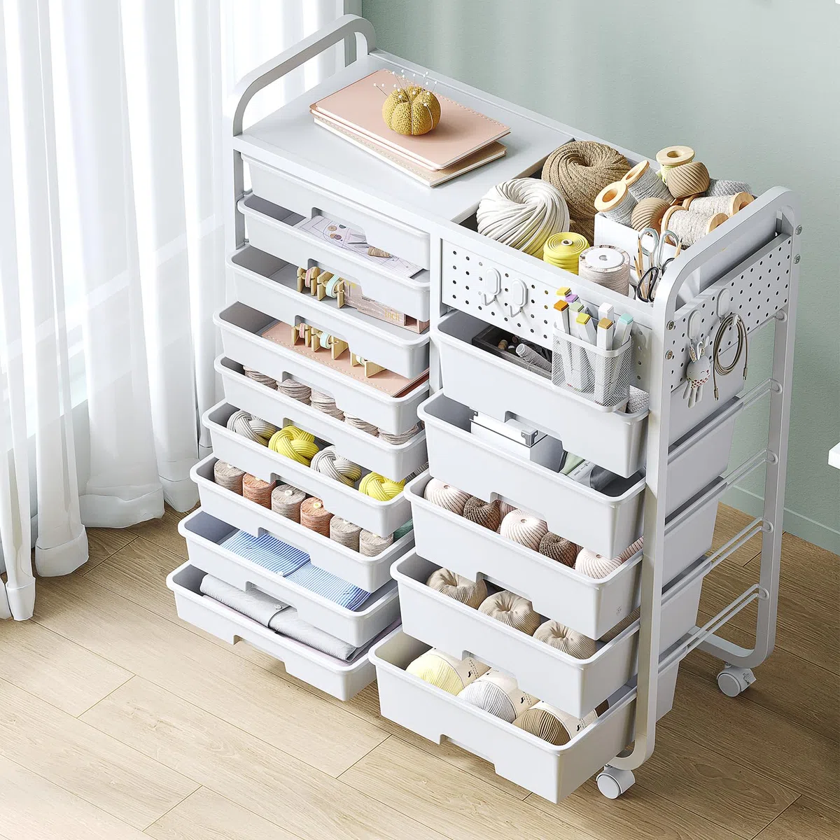 Chariot de rangement à 14 tiroirs avec plateau perforé - Chariot à roulettes pour salle de bain - Chariot à tiroirs avec roues et poignées pour atelier, bureau, cuisine - Blanc