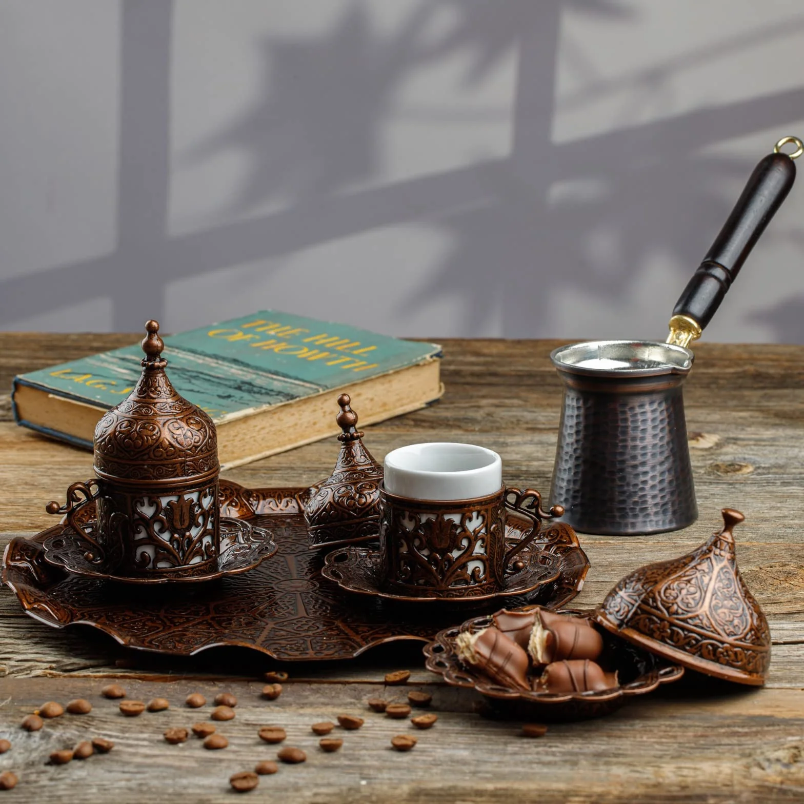 DEMMEX Lot complet de 12 tasses à café turc, grec, arabe avec tasses, soucoupes, couvercles, sucrier et cafetière en cuivre
