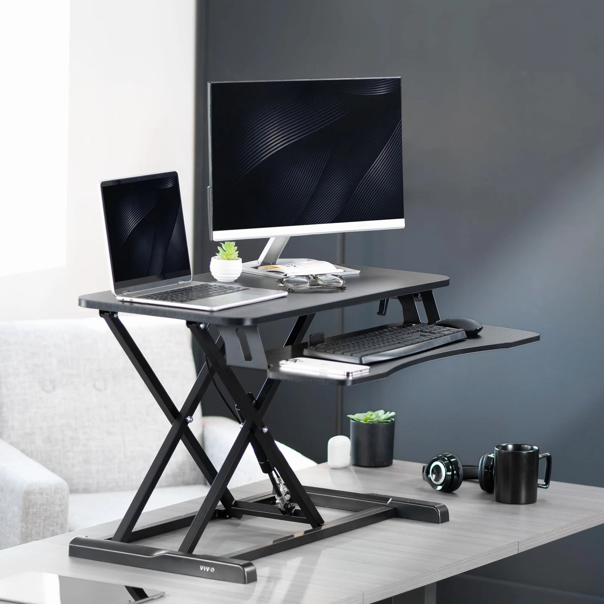 VIVO Bureau à Hauteur réglable Debout Assis pour Tenir convertisseur Riser Ressort à gaz 32" Large Poste de Travail de Table Correspond à Double écran (bureau-v000k)