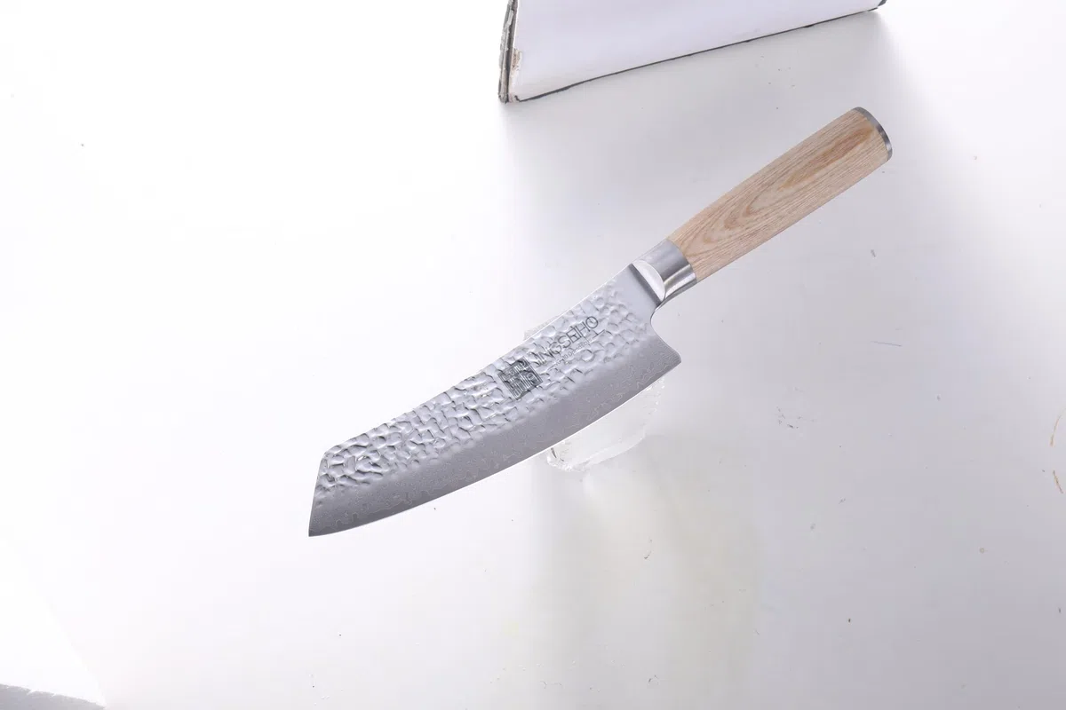 Couteau Santoku En Véritable Damas VG-10 À 67 Couches De 18 cm,Manche Ergonomique Équilibré, Idéal Pour La Maison et Les Cadeaux