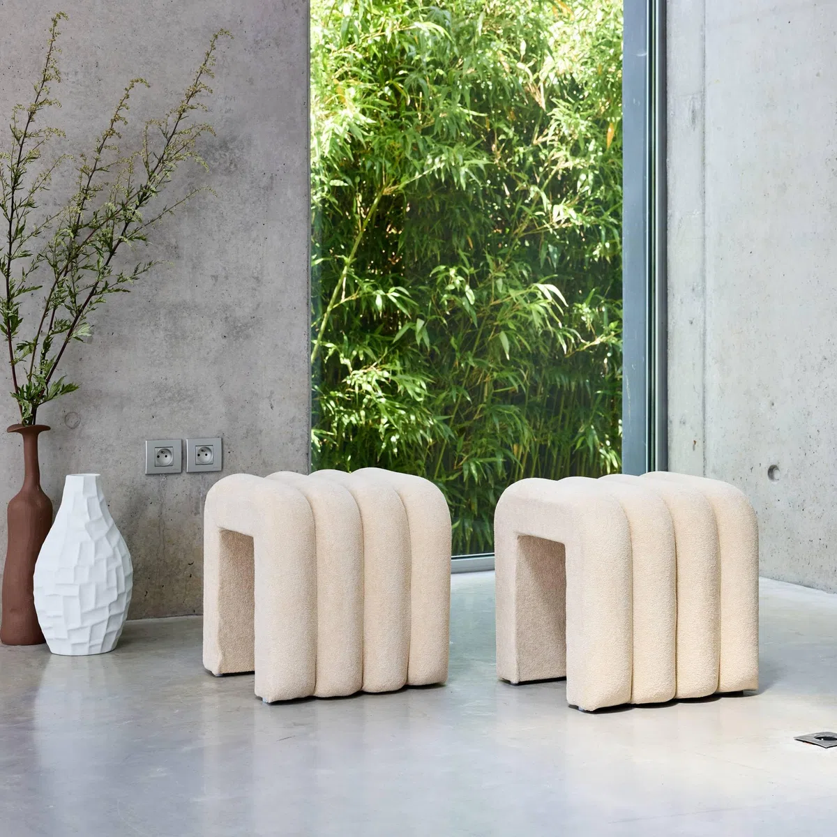 sweeek - Set de 2 poufs contemporains en Tissu Beige