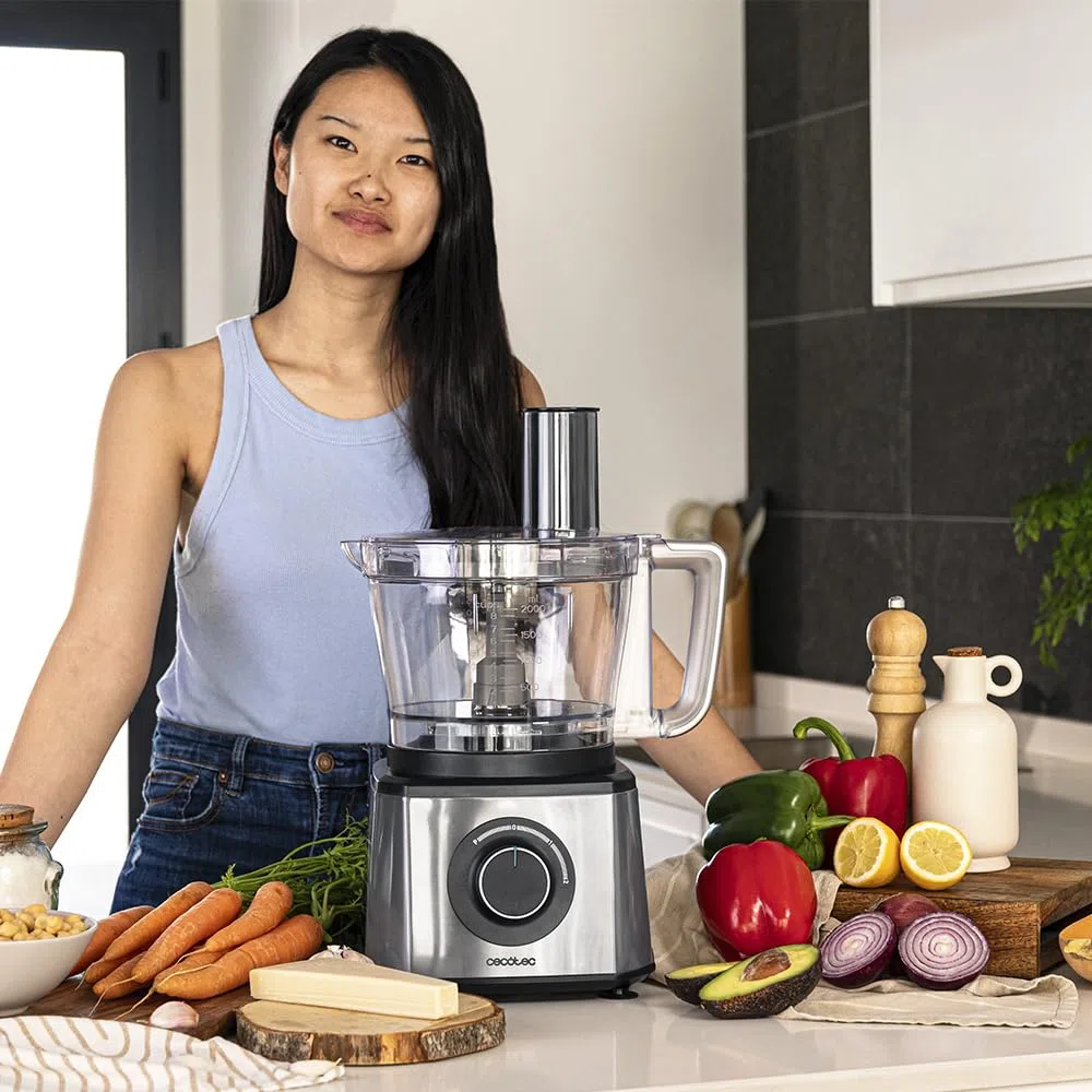 Cecotec Robot culinaire Paprika 1300, 2000W de puissance, en acier inoxydable, bol de 3,5 L, 2 vitesses, 3 disques de coupe, 1 lame pour hacher et 1 pour pétrir